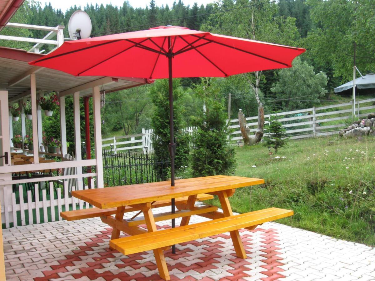 Podina Guest House Poiana Horea Екстериор снимка